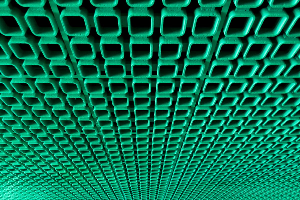 CTO Build vs Buy Decisions at Seed-Stage Companies: Clear Execution Models